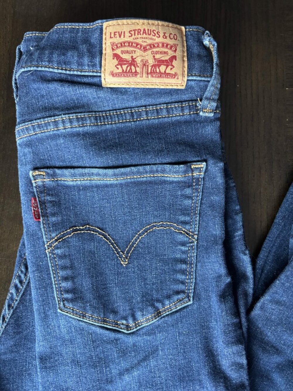 Levi's Skinny Jeans - Size 27